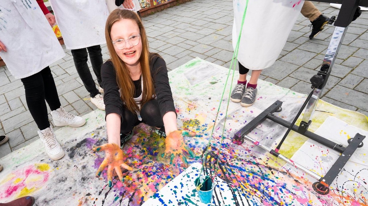 Messy outdoor fun classes for kids where it's OK to play in the mud ...