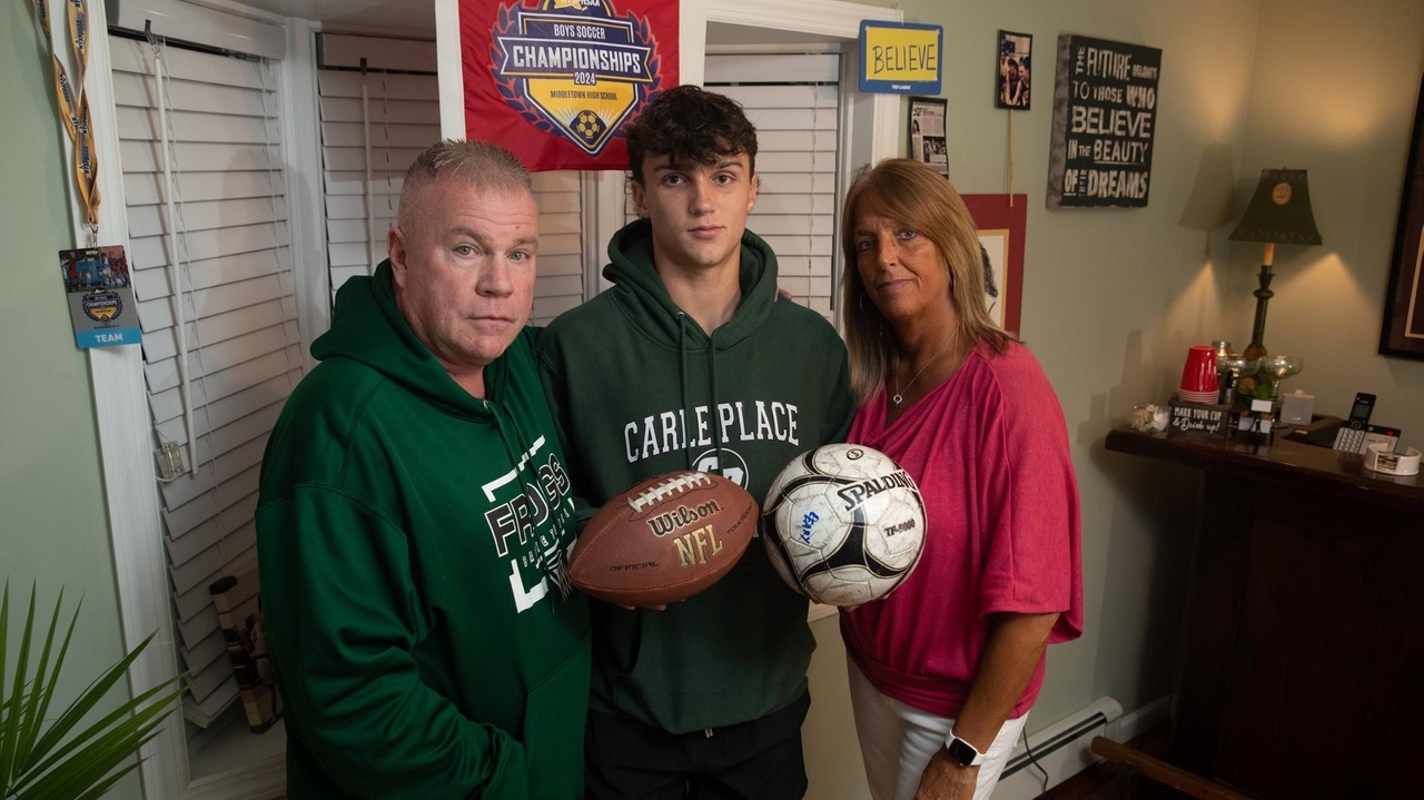 Carle Place's Ryan Leary petitions state to play soccer and football ...
