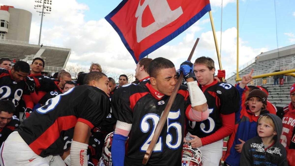 It's all about comebacks for Bellport in 2010 Newsday