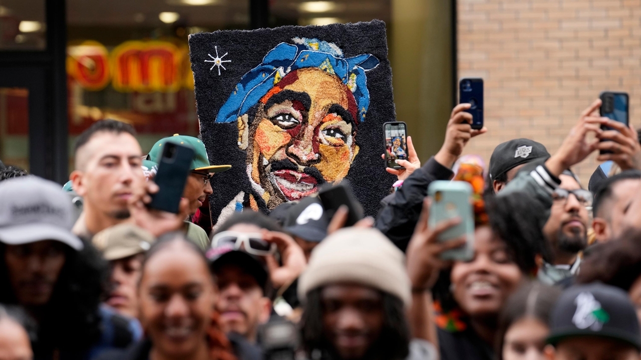 An arrest has been made in Tupac Shakur's killing. Here's what we know about the case and the rapper - Vimarsana News