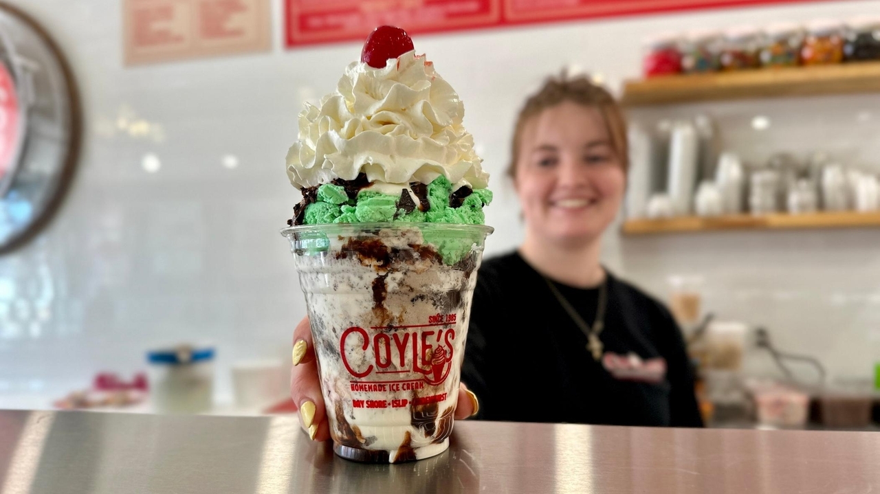 Coyles ice cream shop expands in Islip - Newsday