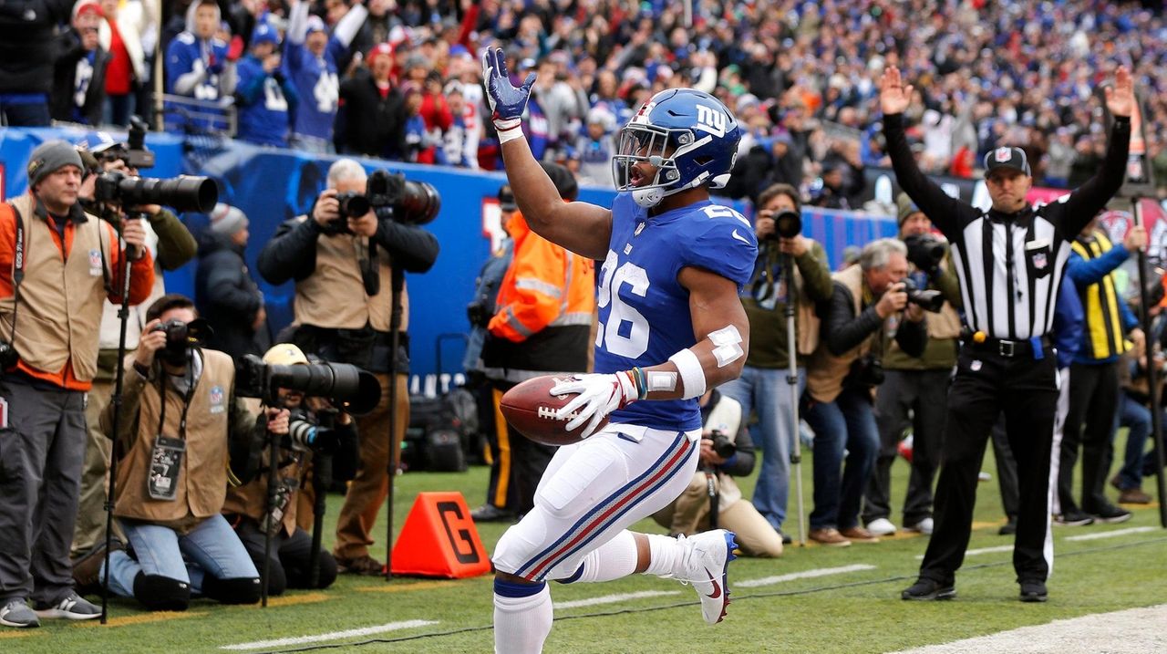 Saquon Barkley leads New York Giants to 38-35 victory over Buccaneers