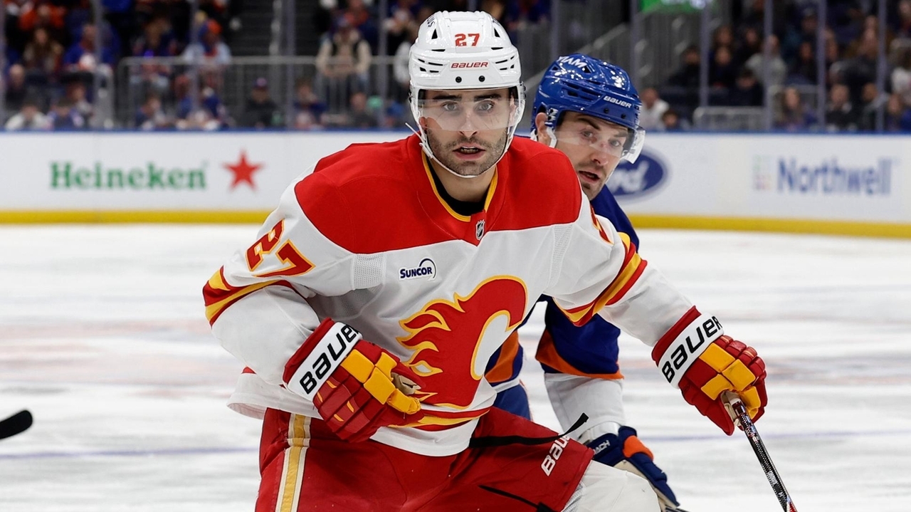 Greenlawn's Matt Coronato seeks to rekindle scoring touch vs. Islanders