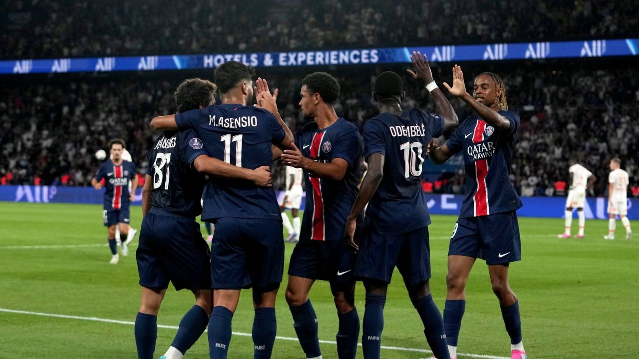 PSG beat Montpellier 6-0 and continue their impressive start without Mbappe