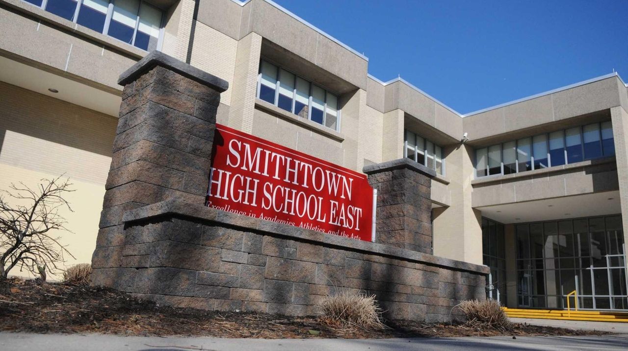 Female Student Charged In Smithtown East Prom Threat Police Say Newsday