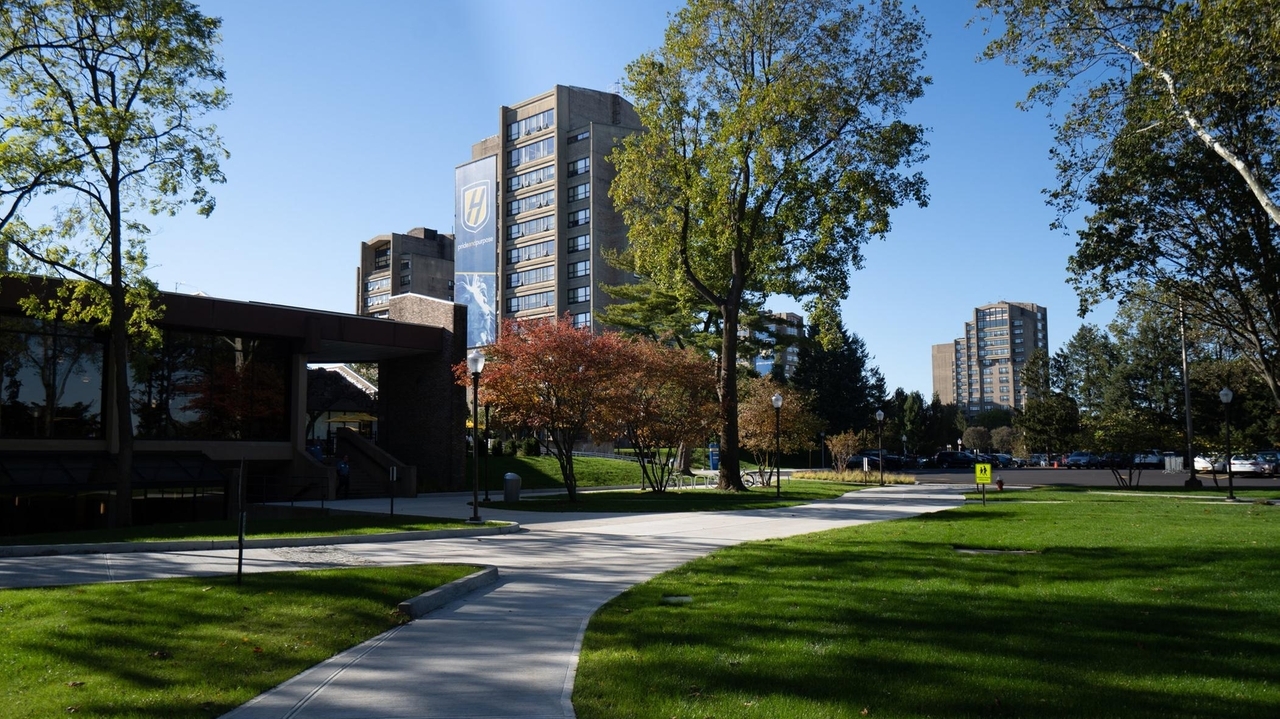 Hofstra group marks longest day of the year with summer solstice ...