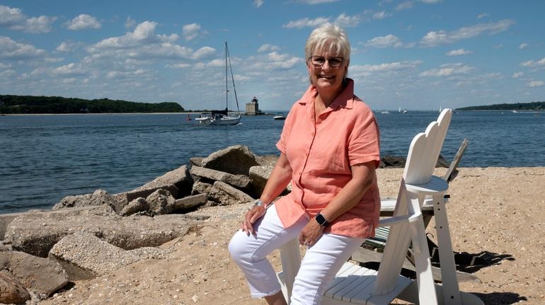 Pam Setchell is president of the Huntington Lighthouse Preservation Society.
