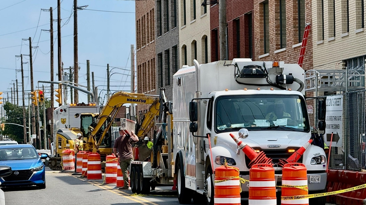 Gas line break closes Second Street in Mineola, police say - Newsday