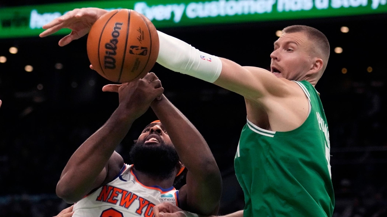 Knicks' Mitchell Robinson won't face Raptors on Monday because of ankle ...