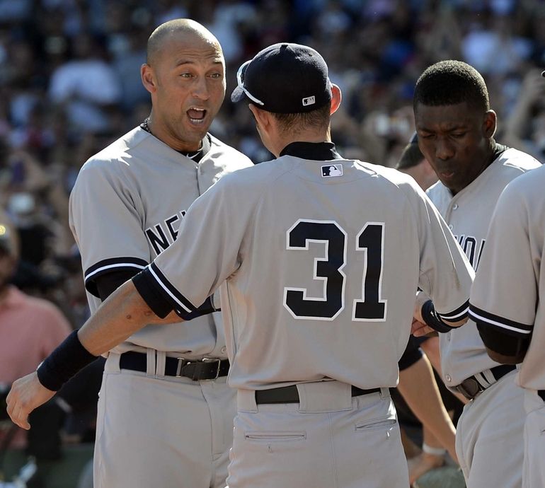 Yankees' Derek Jeter Takes Final Bow at Friendly Fenway Park - WSJ