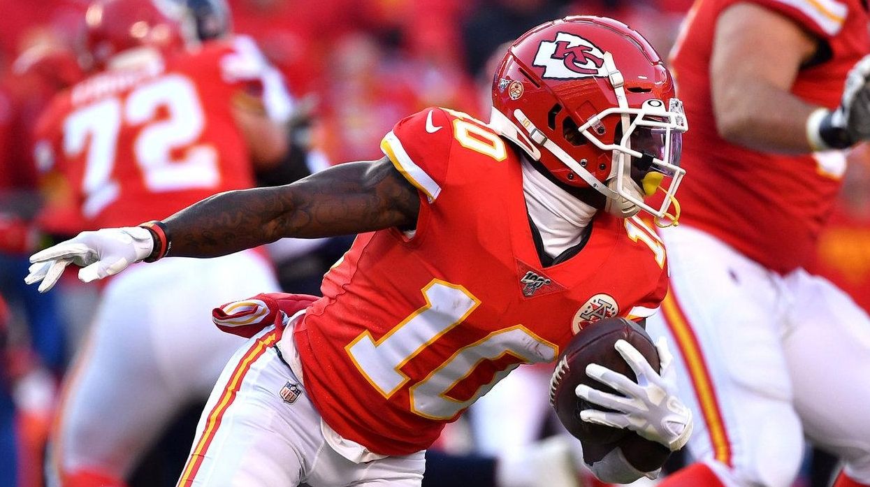 Chiefs' Tyreek Hill linked to domestic battery case in Kansas City