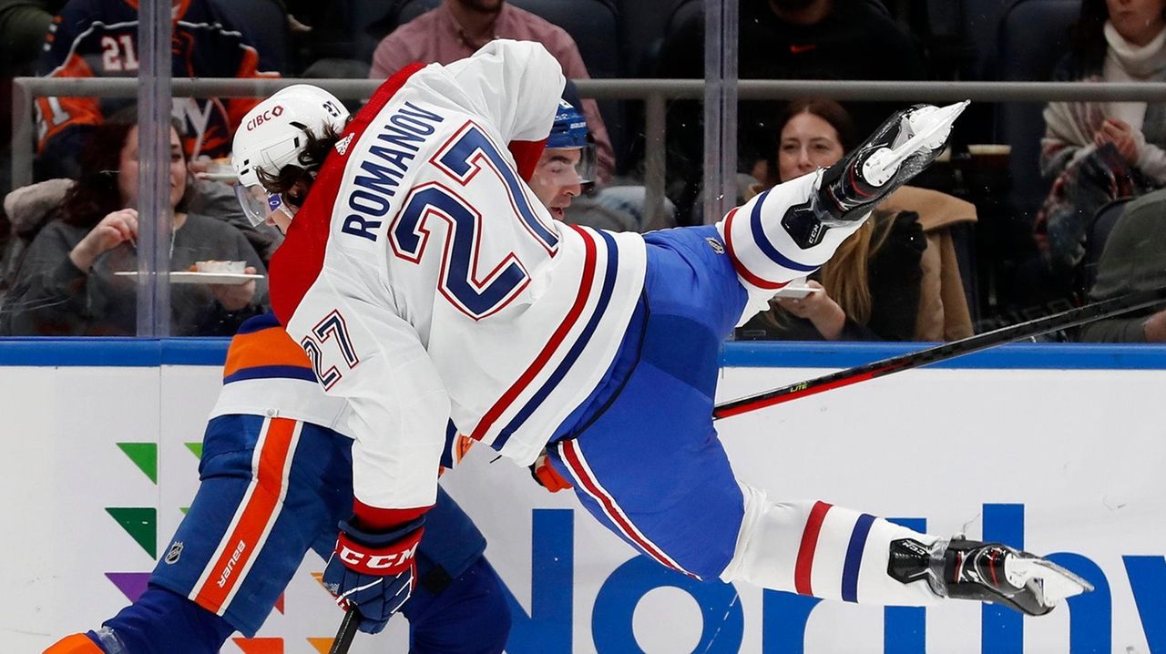 Canadiens sign first-overall pick Juraj Slafkovsky to three-year  entry-level deal