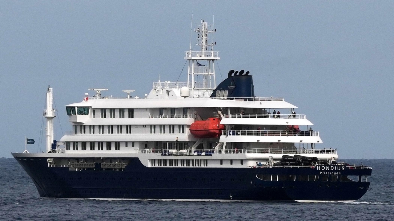 Hantavirus Scare: Cruise Ship Approaches Europe Amid Spreading Rat Virus Fears