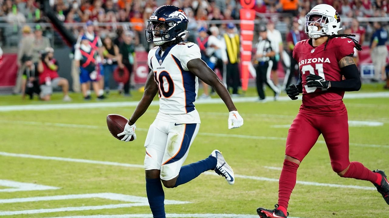 Broncos lose speedy receiver KJ Hamler to torn left ACL