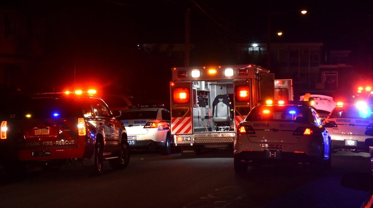 Brentwood man shot breaking up fight, Suffolk police say - Newsday