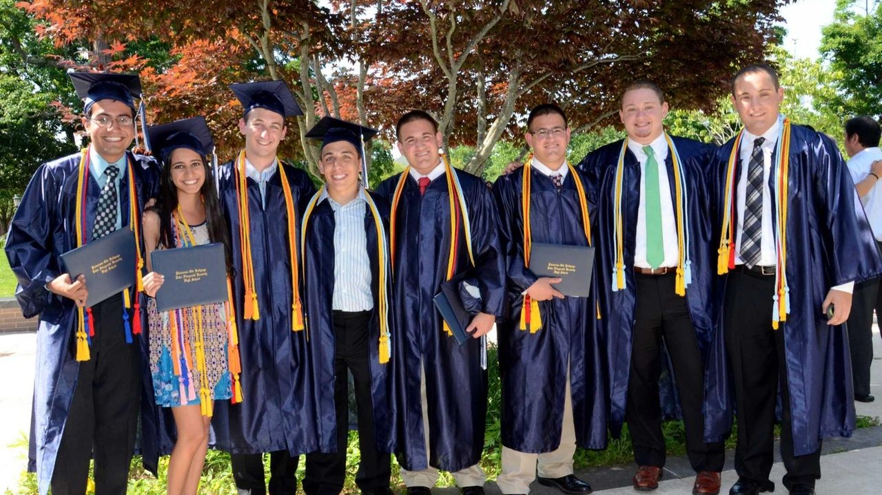 PlainviewOld Bethpage High School graduation includes 9 sets of twins Newsday