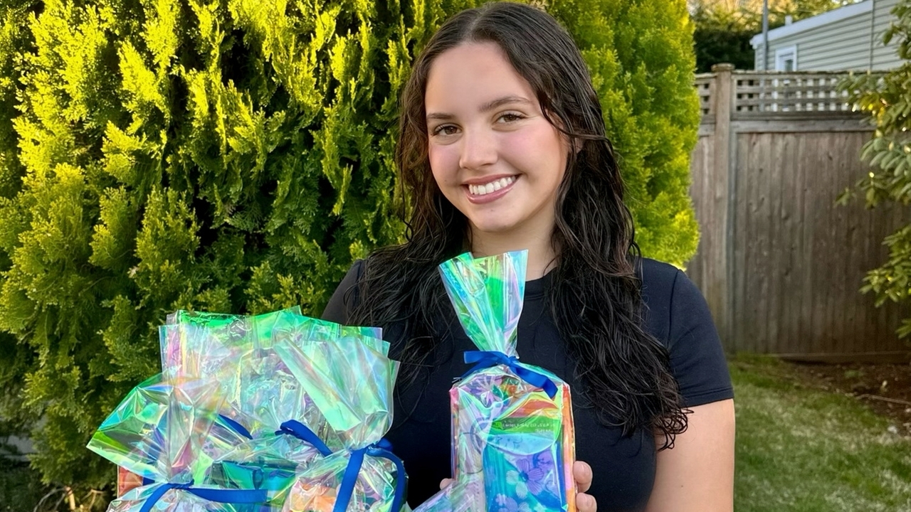 'Period poverty' inspires Merrick high school senior to donate feminine hygiene supplies to those in need - Vimarsana News