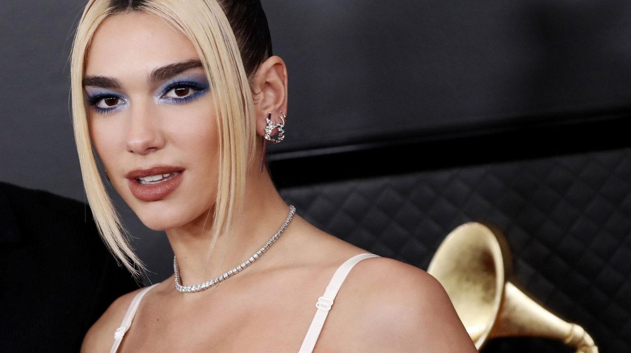 Dua Lipa, Lizzo face backlash for strip club visit - Newsday