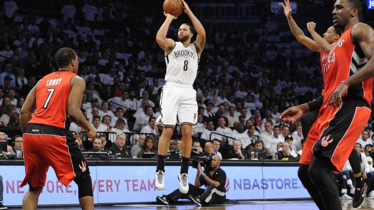 Deron Williams Is Not in the NBA, and He Doesn't Seem to Care, News,  Scores, Highlights, Stats, and Rumors