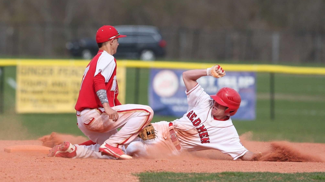 half-hollow-hills-west-vs-east-islip-newsday