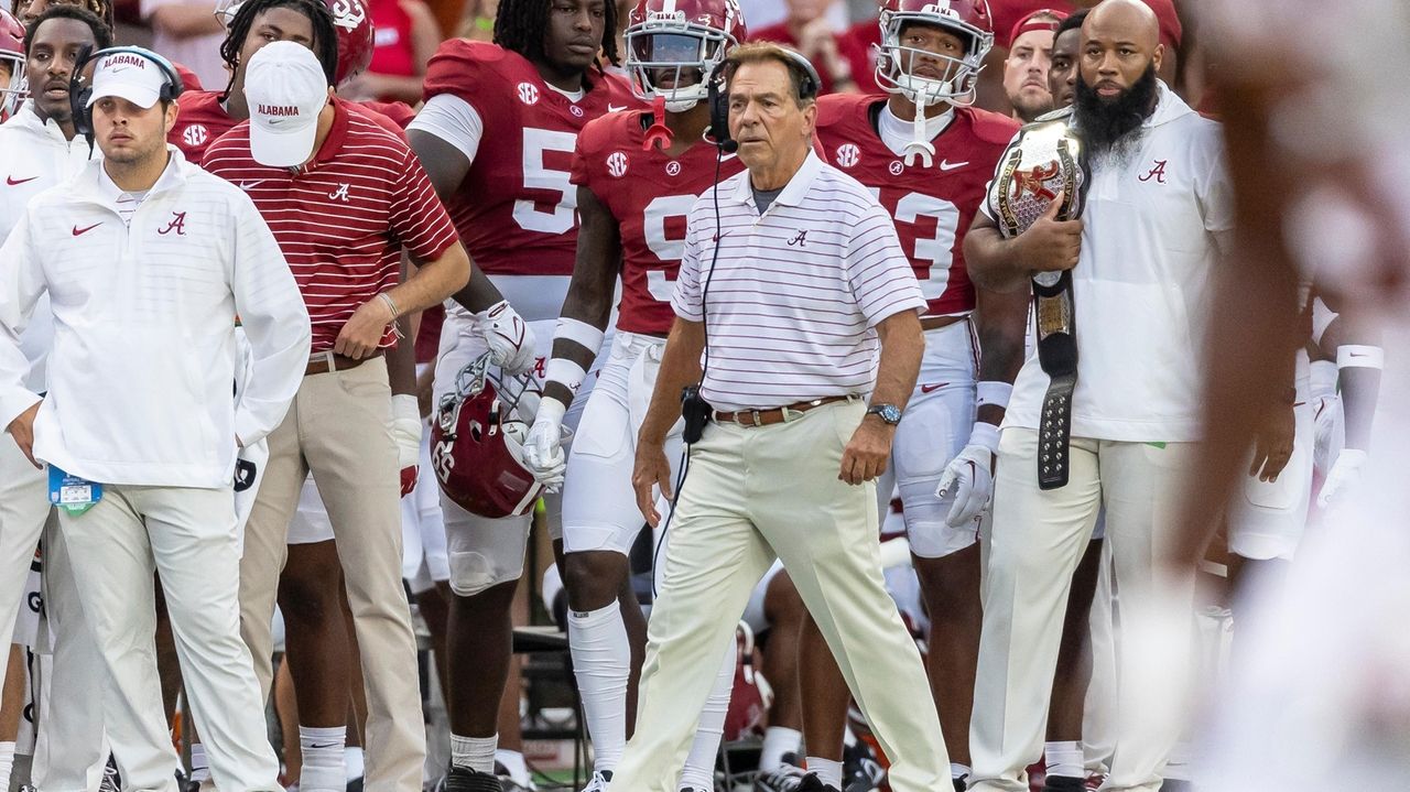 Bama bumped up, lots of SEC movement in Week 6 AP Top 25