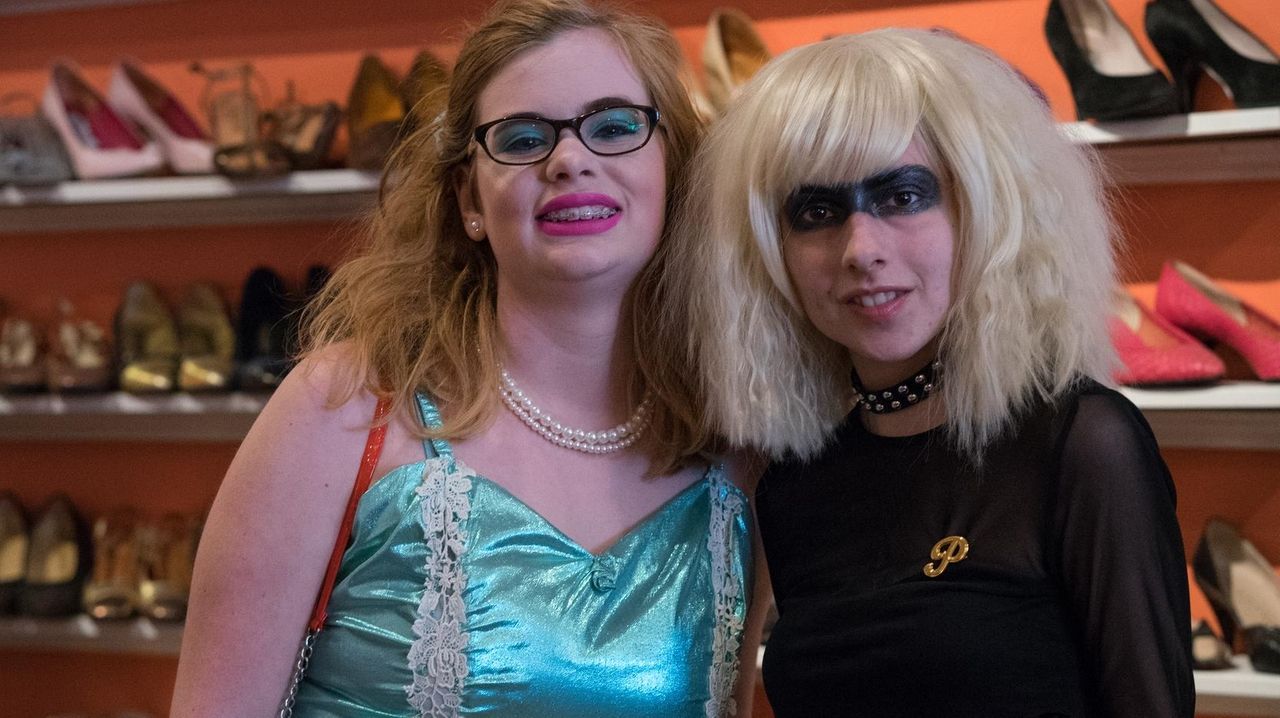 Sayville boutique’s vintage prom celebrates individuality Newsday