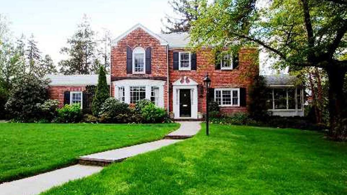 New to Market 1.65M Manhasset home Newsday