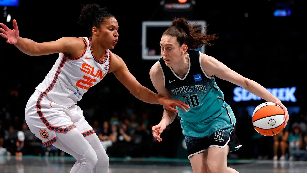 Liberty wake up at halftime, roll past Connecticut Sun