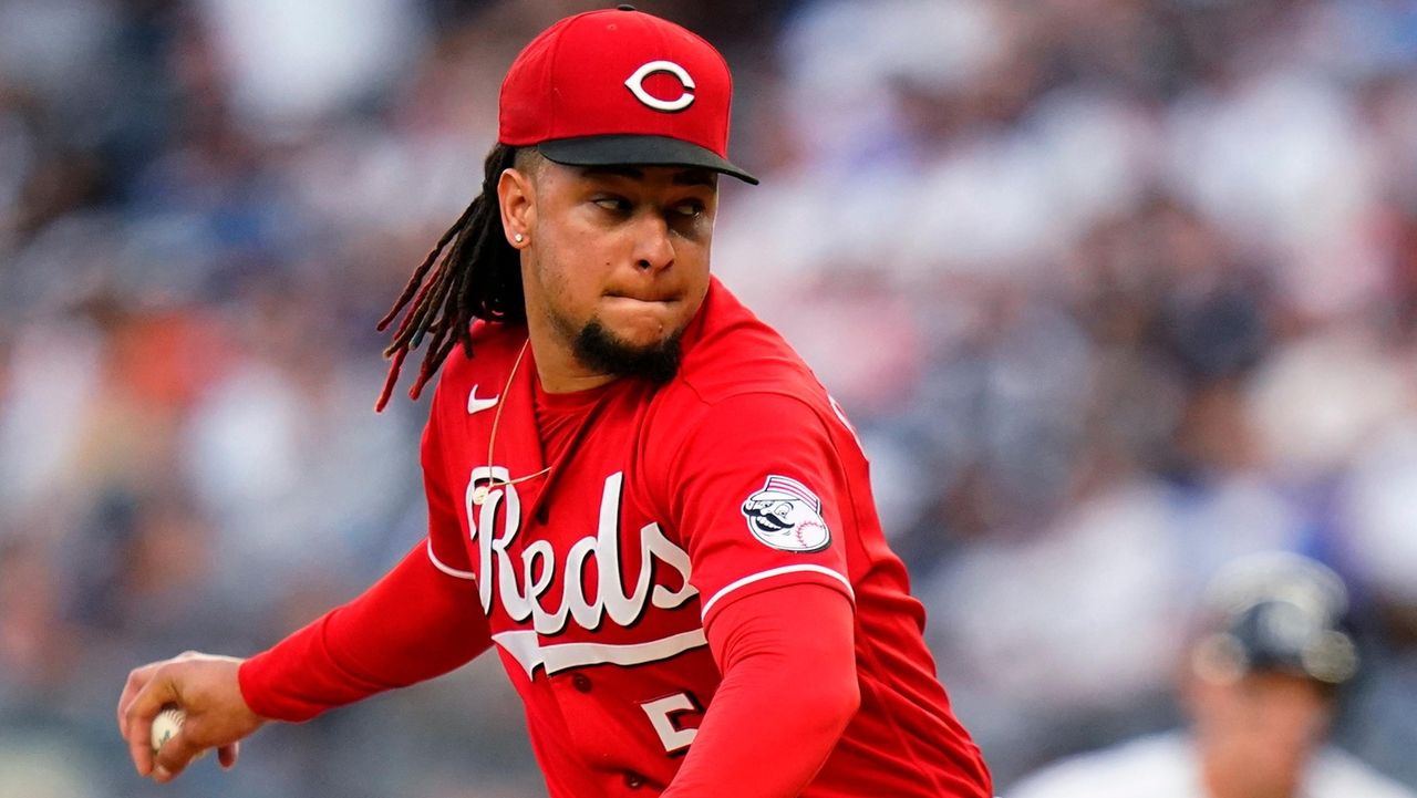 Luis Castillo Stats, News and Video - DE