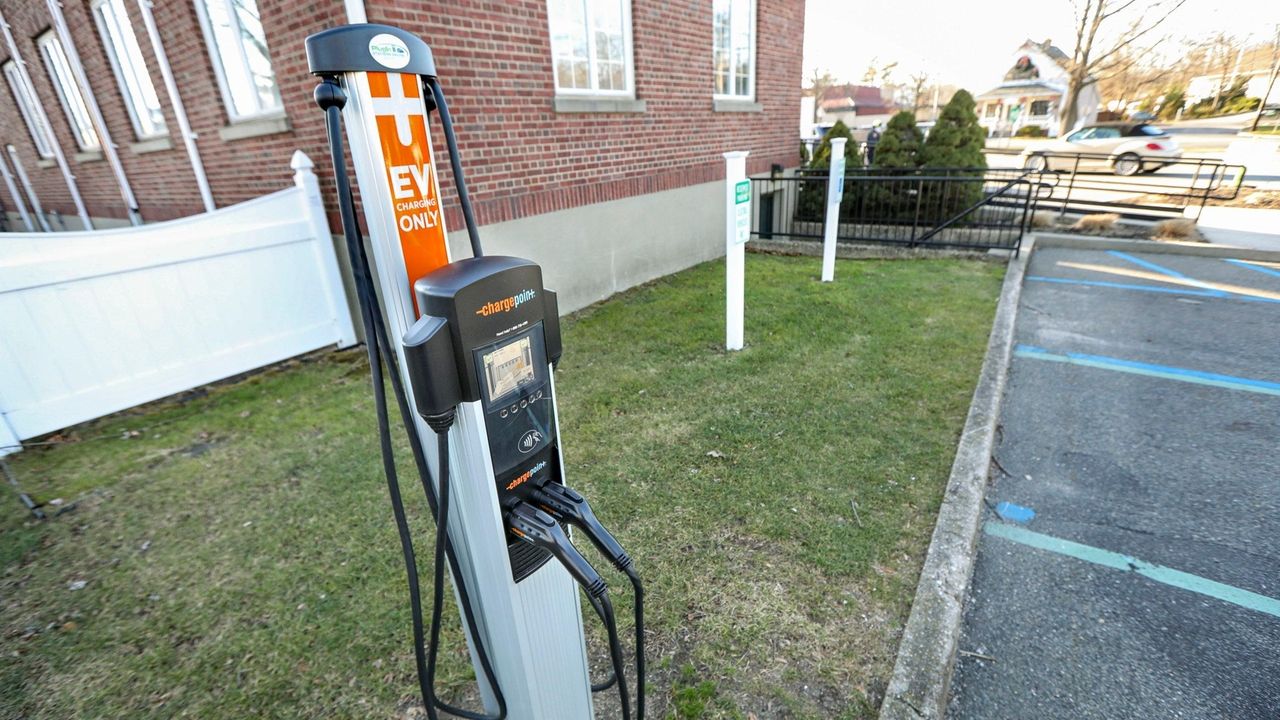Long Island to add 45 electric vehicle charging stations with 865G in