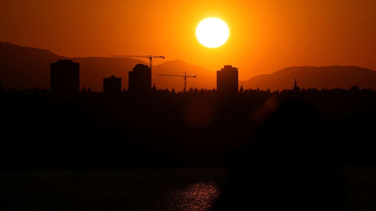 2 deaths suspected in the Pacific Northwest's record-breaking heat wave - Vimarsana News