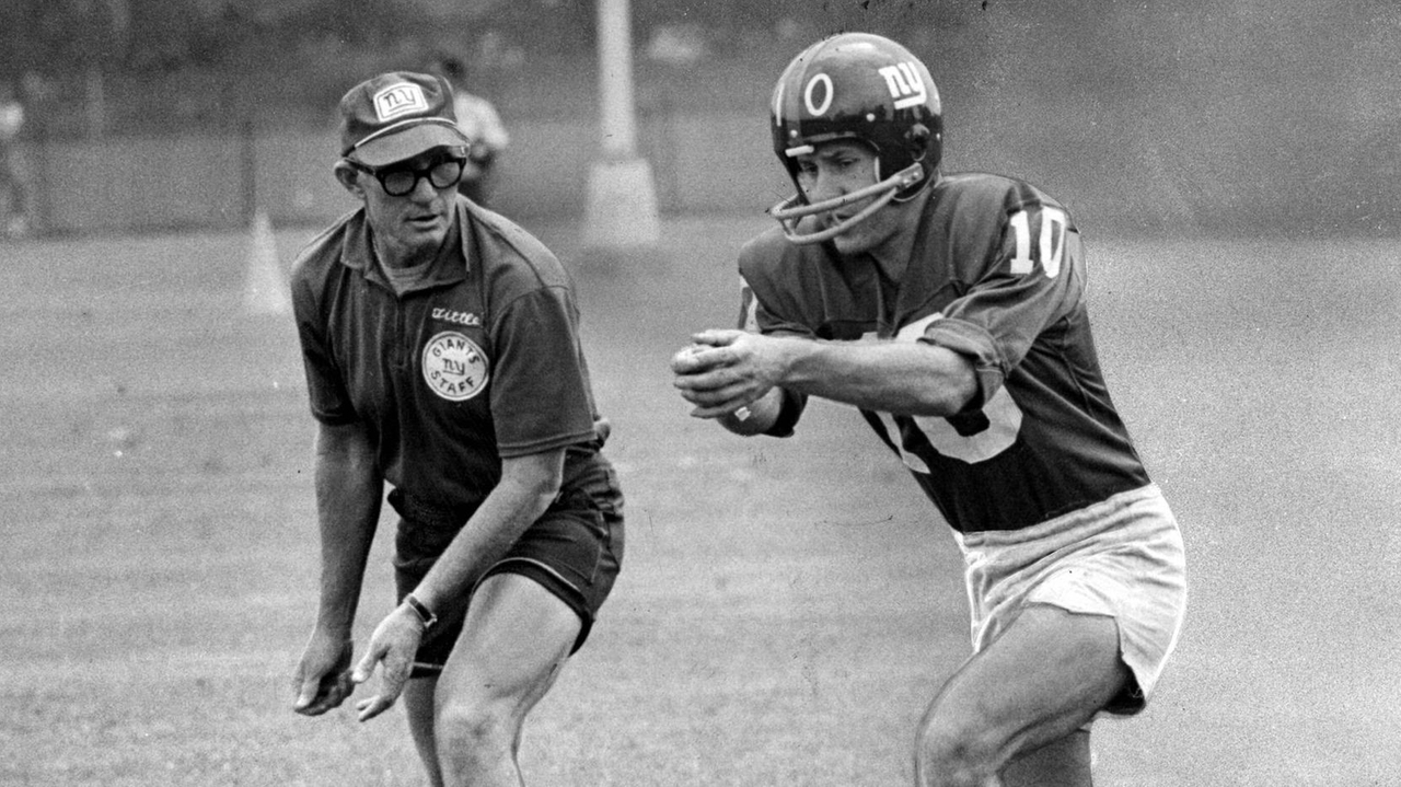 Remembering when the Giants held training camp at C.W. Post for the summers of 1970-71
