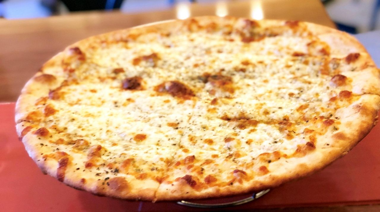 Piñon's Pizza Company opens in Locust Valley Newsday