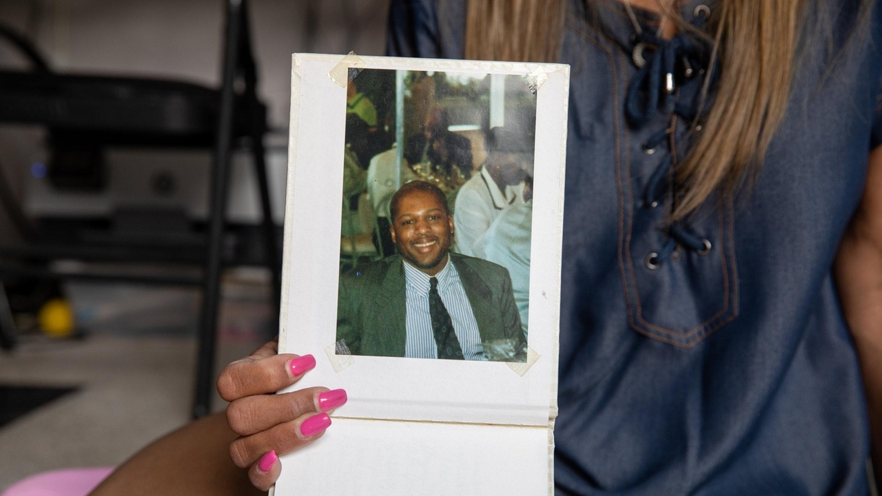 9/11 victims' families hold tight to stories, rituals to mark 22nd ...