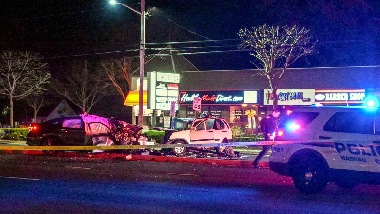Cops: 3 killed in separate Long Island crashes - Newsday