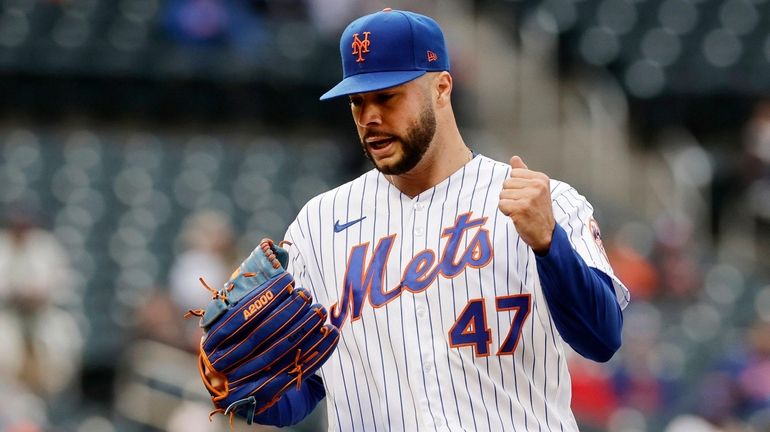 Joey Lucchesi of the Mets reacts after the sixth inning against the...