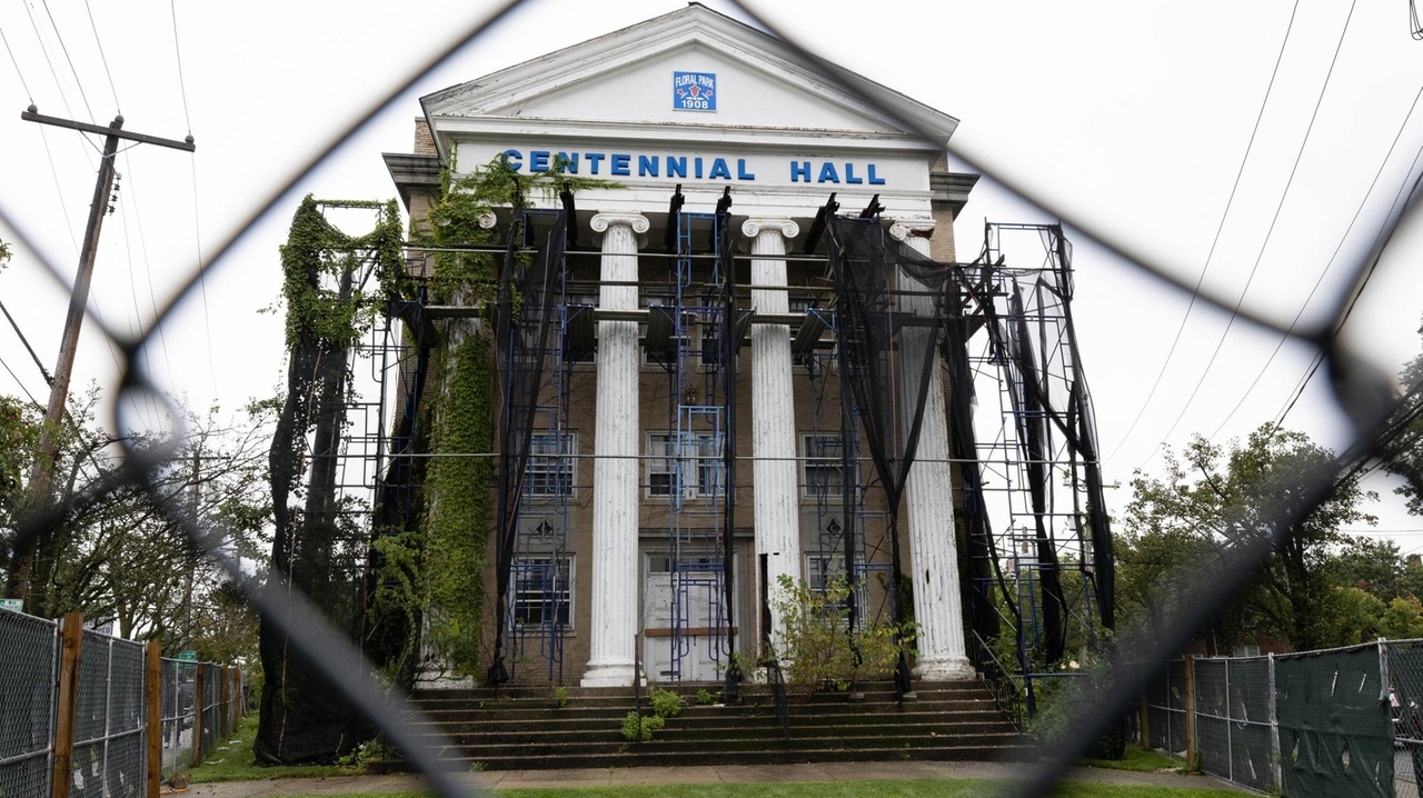 Developer wants tax breaks for Floral Park apartment project at old Centennial Hall site - Vimarsana News