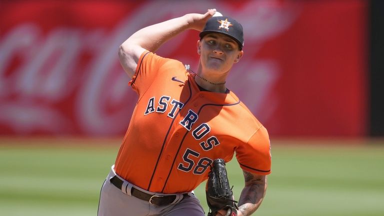 Mauricio Dubón hits go-ahead homer in Astros' win over A's