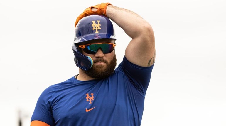 Mets outfielder DJ Stewart during a spring training workout on Feb....