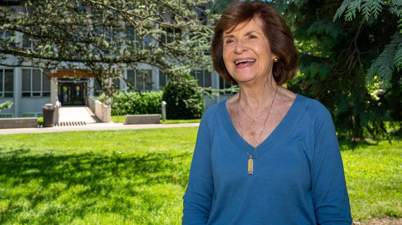College courses for seniors on Long Island: How retirees are going back to school - Vimarsana News