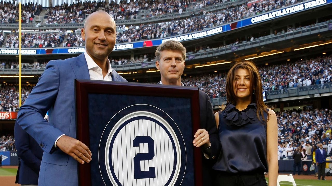 NEW YORK, United States - A retirement ceremony for New York Yankees  captain Derek Jeter is held at New York's Yankee Stadium on Sept. 7, 2014,  attended by many people, including Japan's