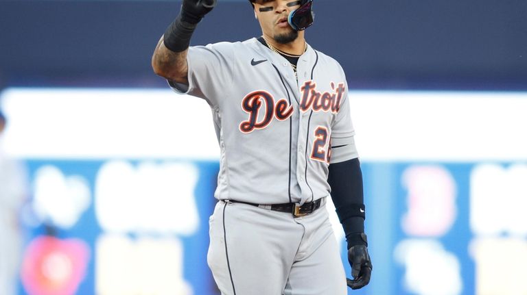 Tigers' Javier Baez finally turning on the jets after early-season