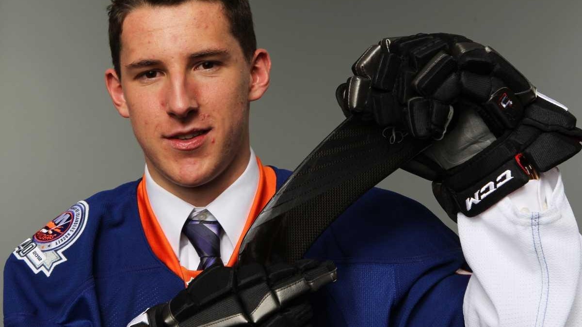 Strome's chance to shine at Isles camp - Newsday