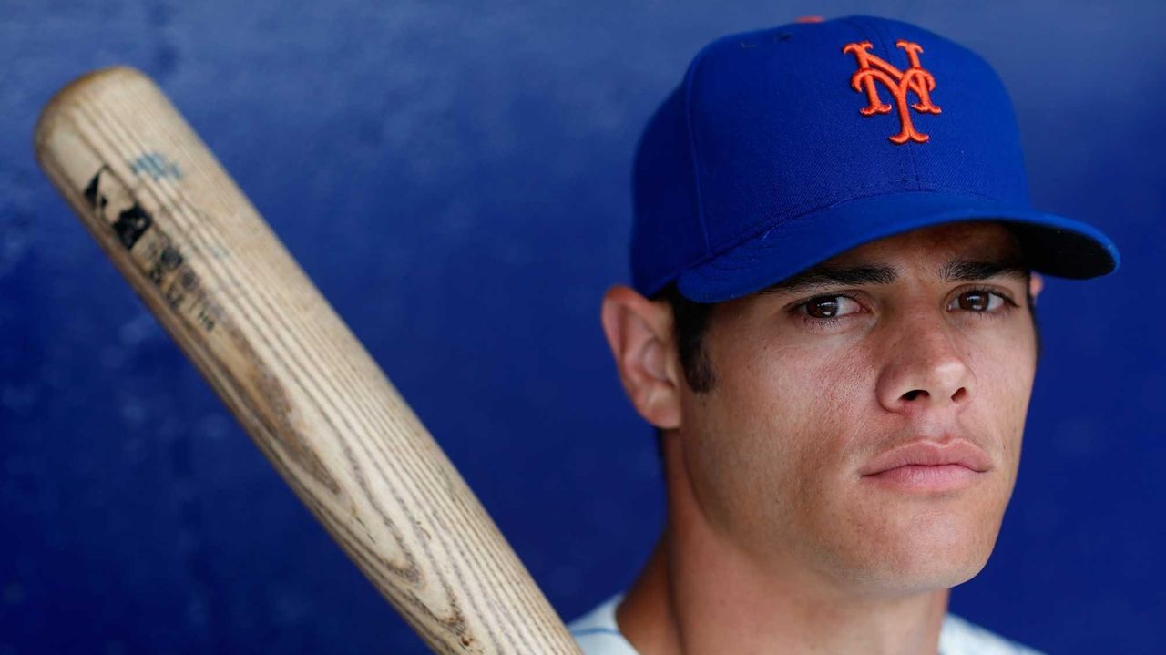 Steve Gelbs vs Anthony Recker in Rapid Fire, Baseball Night in New York:  Living Room Edition