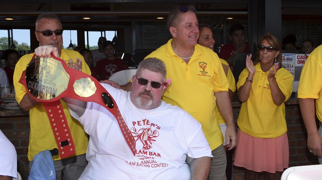 Thousands of clams downed in Island Park contest to benefit charity ...