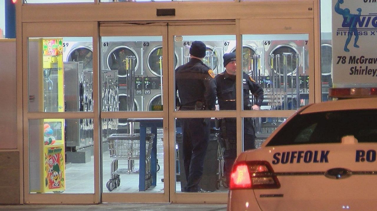 Man shot at Laundry Kingdom in Shirley, taken to hospital, police say