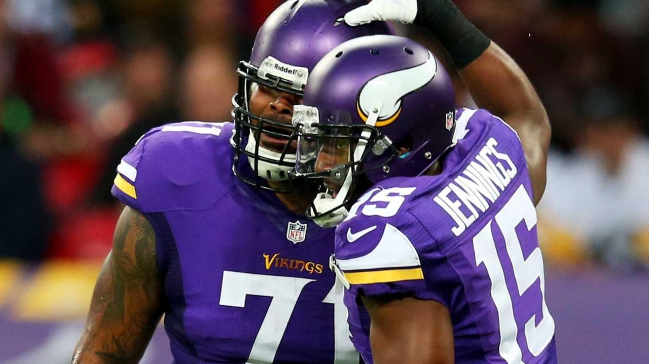 Minnesota Vikings beat Pittsburgh Steelers at Wembley as NFL comes