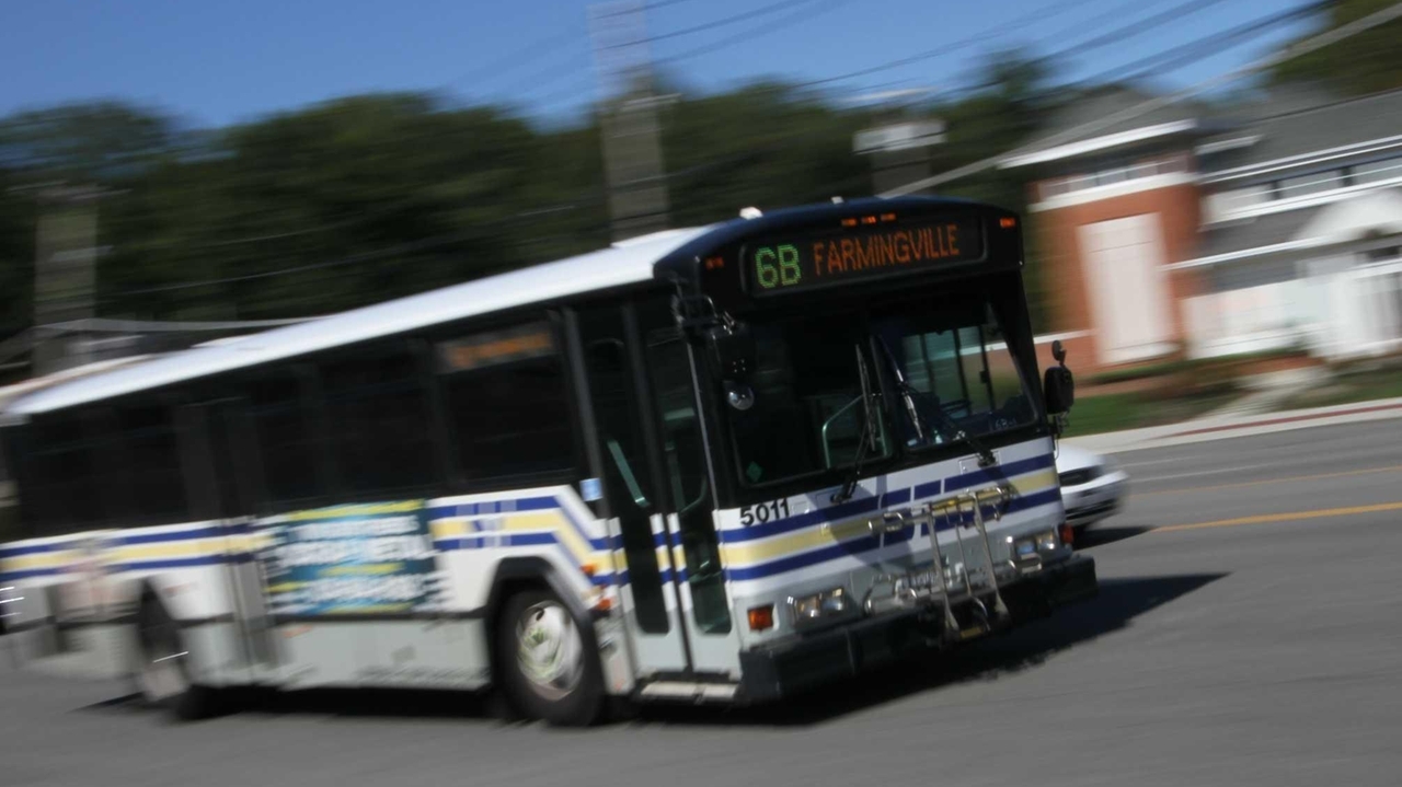 Suffolk mulls changes to bus system Newsday