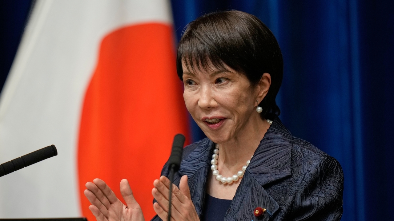 South Korean and Japanese leaders vow to improve ties in face of global ...