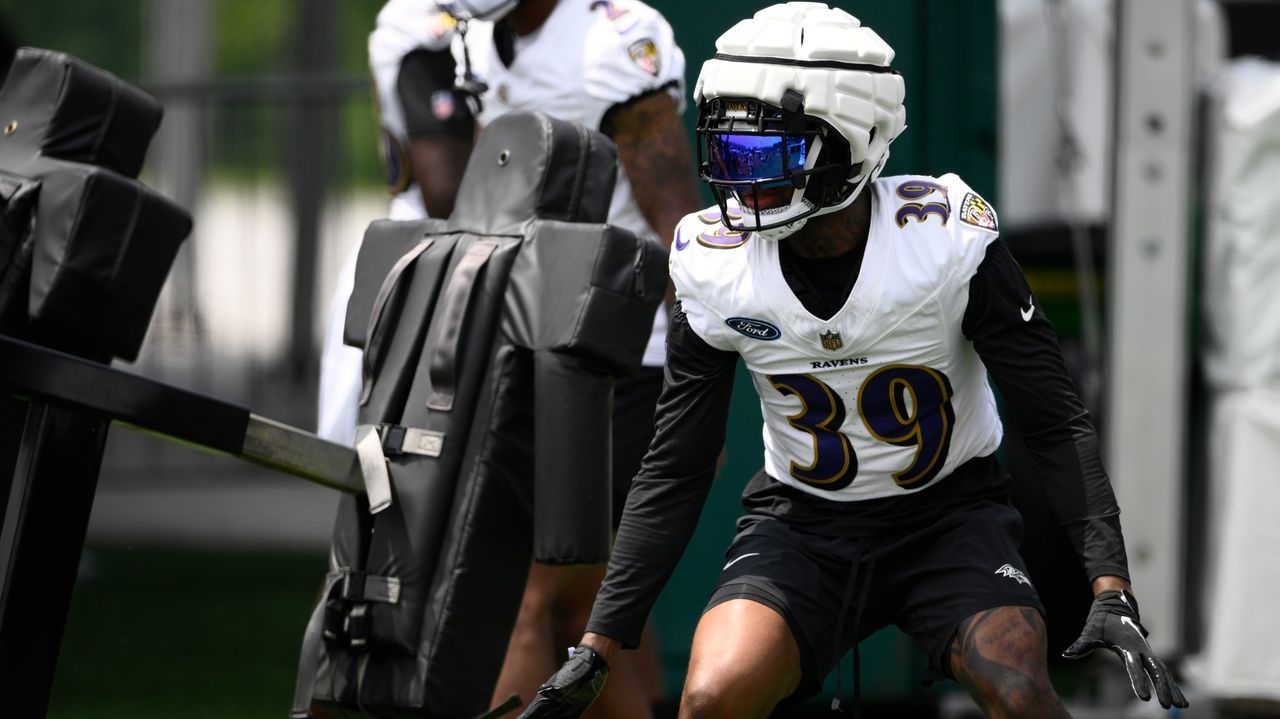 Newly acquired S Eddie Jackson finds plenty of familiar faces with the